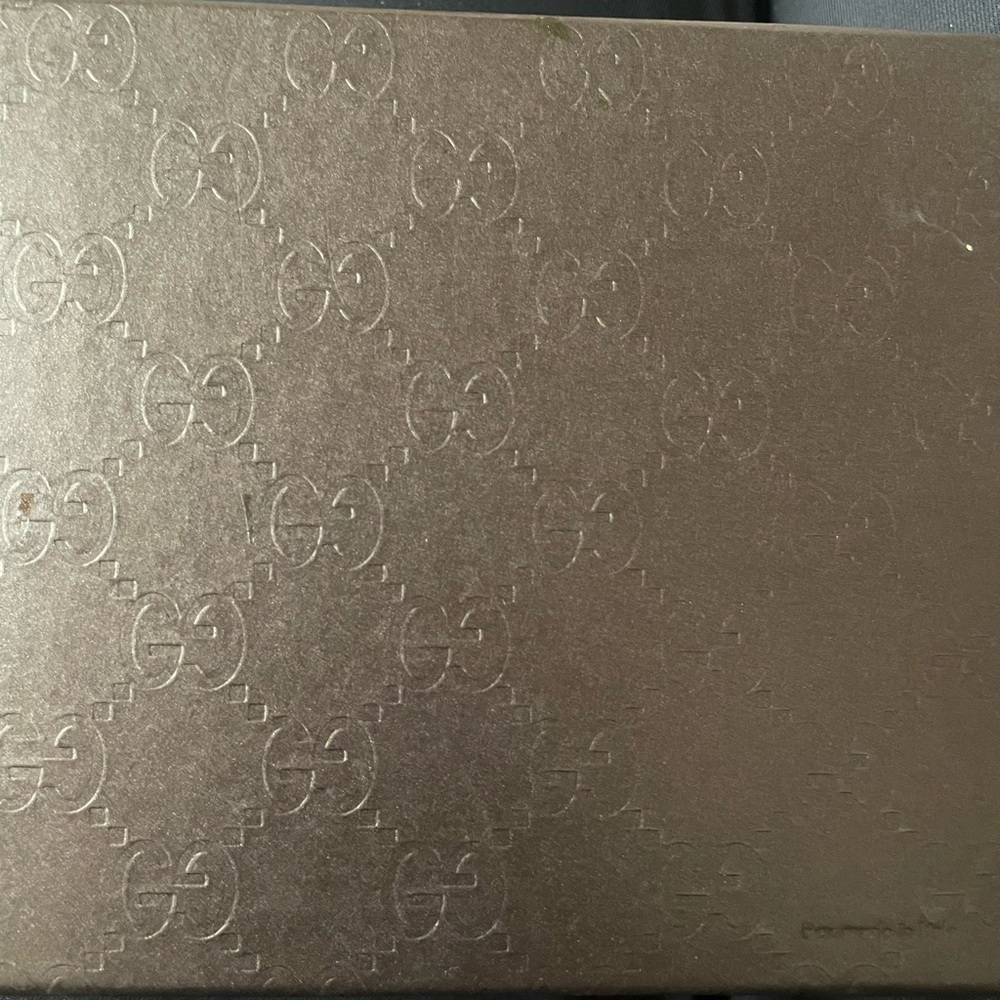 Authentic Gucci Brown Box with Gold Logo and Dust Bag - Picture 2 of 2